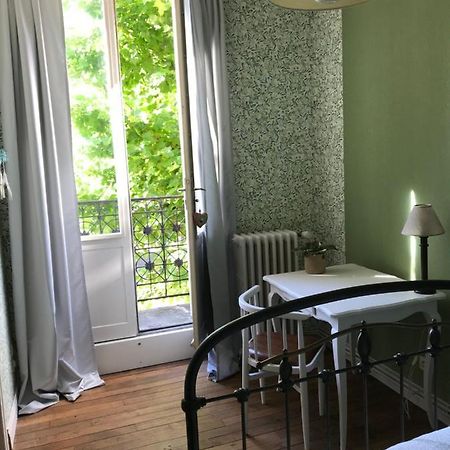 Un Jardin Dans La Ville Bed and Breakfast Châlons-en-Champagne Εξωτερικό φωτογραφία