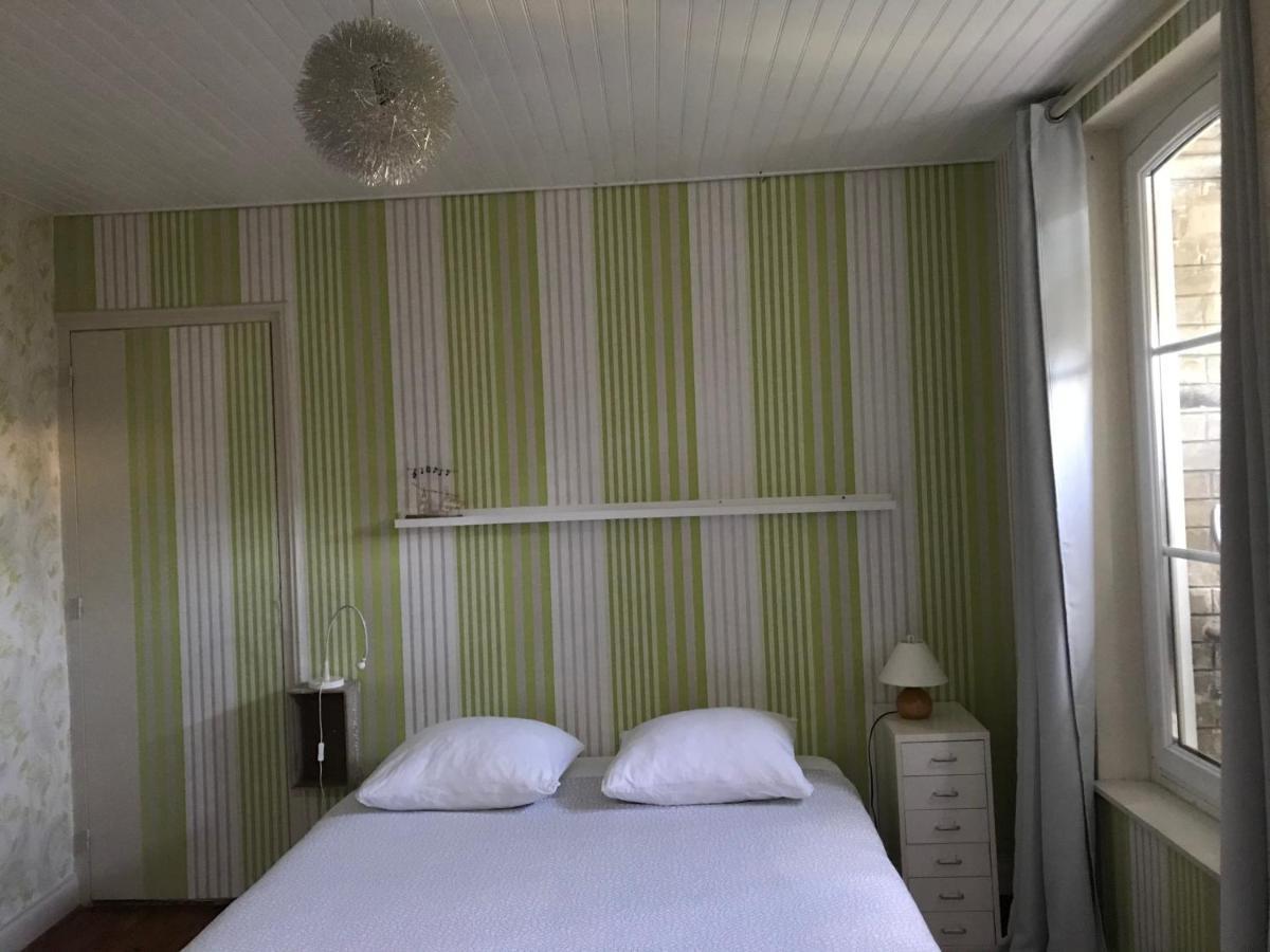 Un Jardin Dans La Ville Bed and Breakfast Châlons-en-Champagne Εξωτερικό φωτογραφία