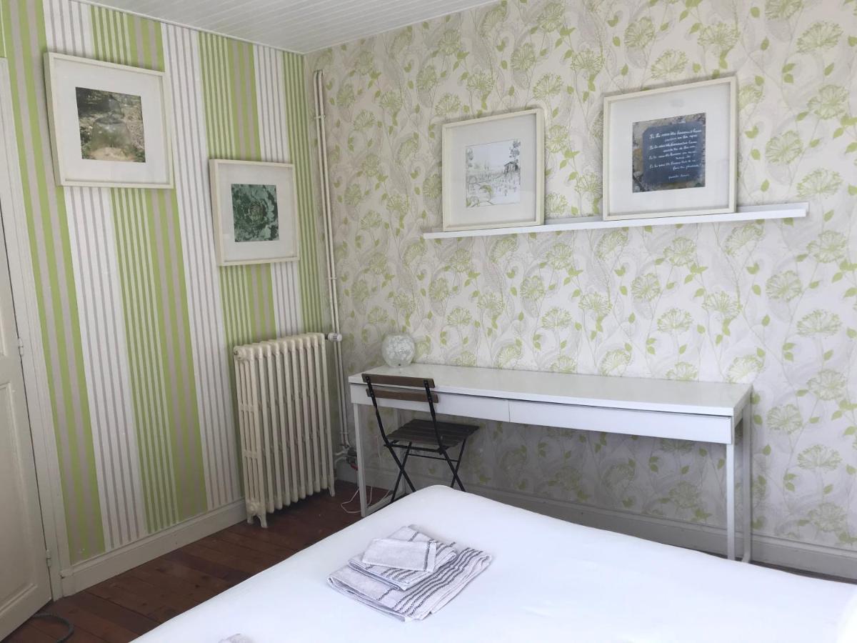 Un Jardin Dans La Ville Bed and Breakfast Châlons-en-Champagne Εξωτερικό φωτογραφία